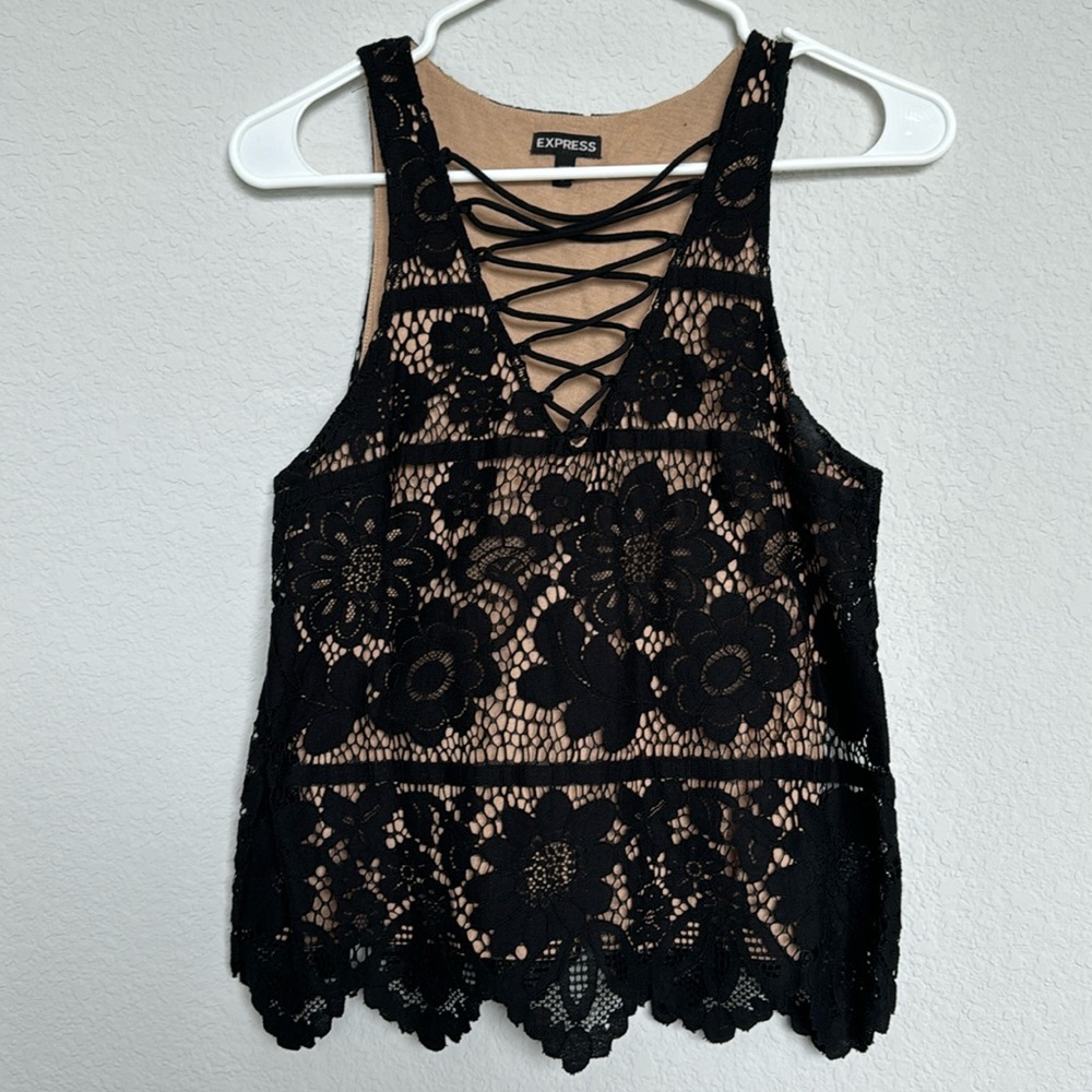 Women’s Express Black Floral Top